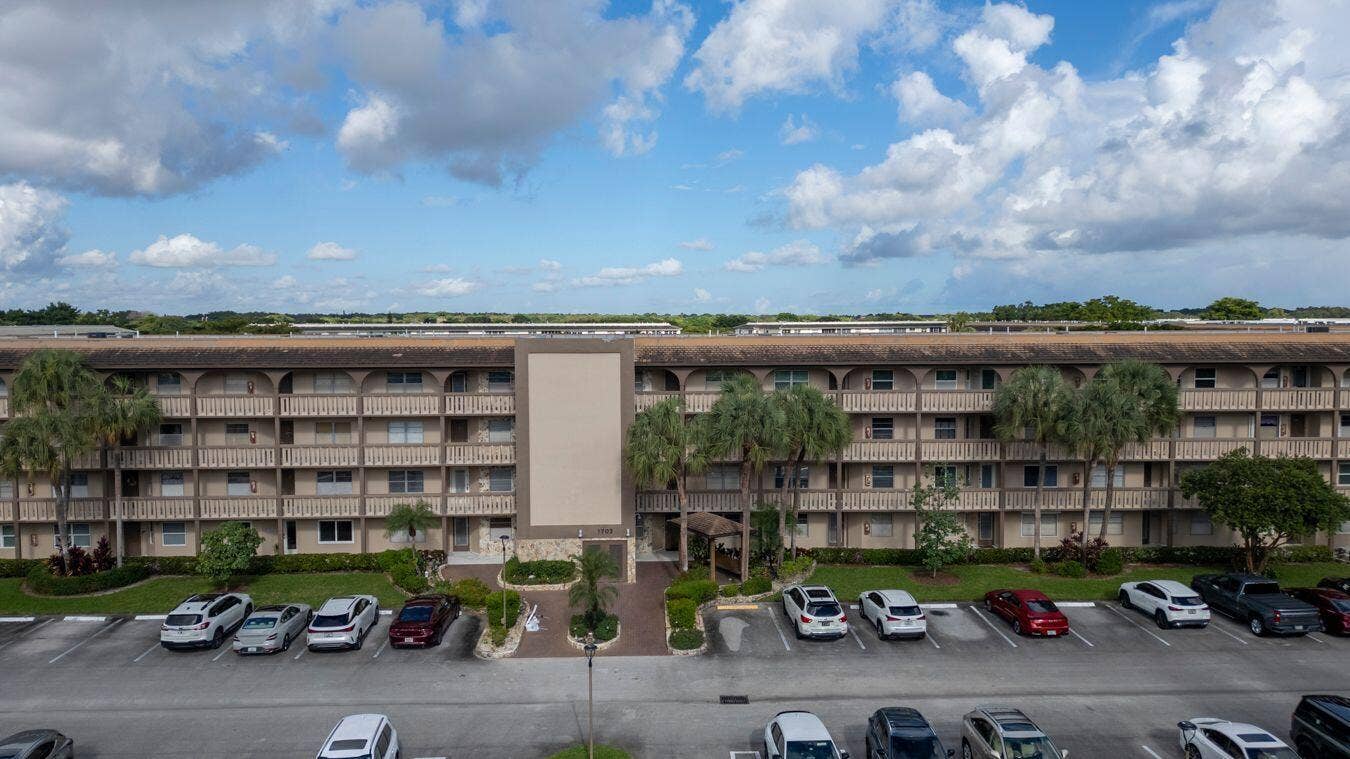 1703 Andros Isle, #J1, Coconut Creek, FL 33066 1j-Q7B1w