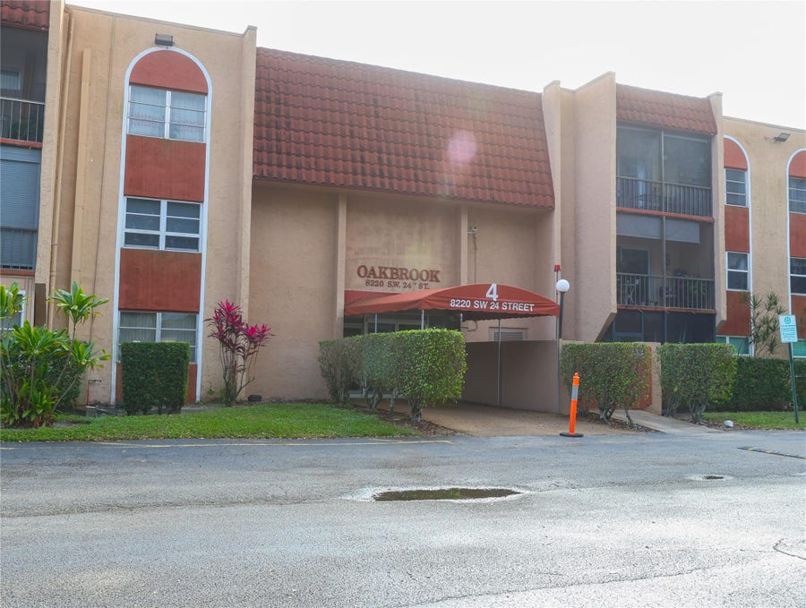Property photo for 8220 SW 24TH Street, #4114, North Lauderdale, FL