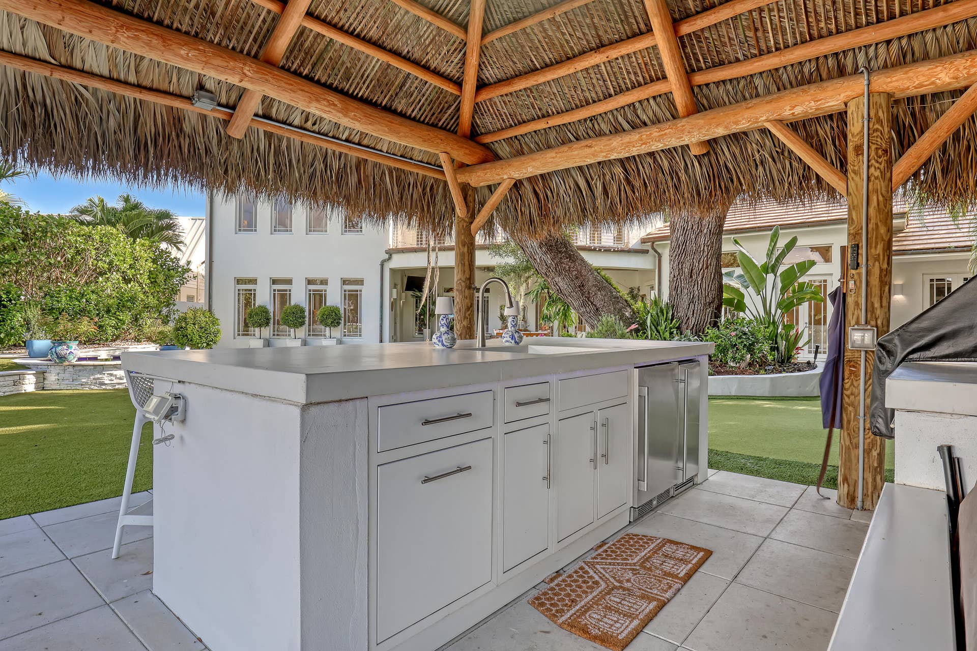2338 Flamingo (98)