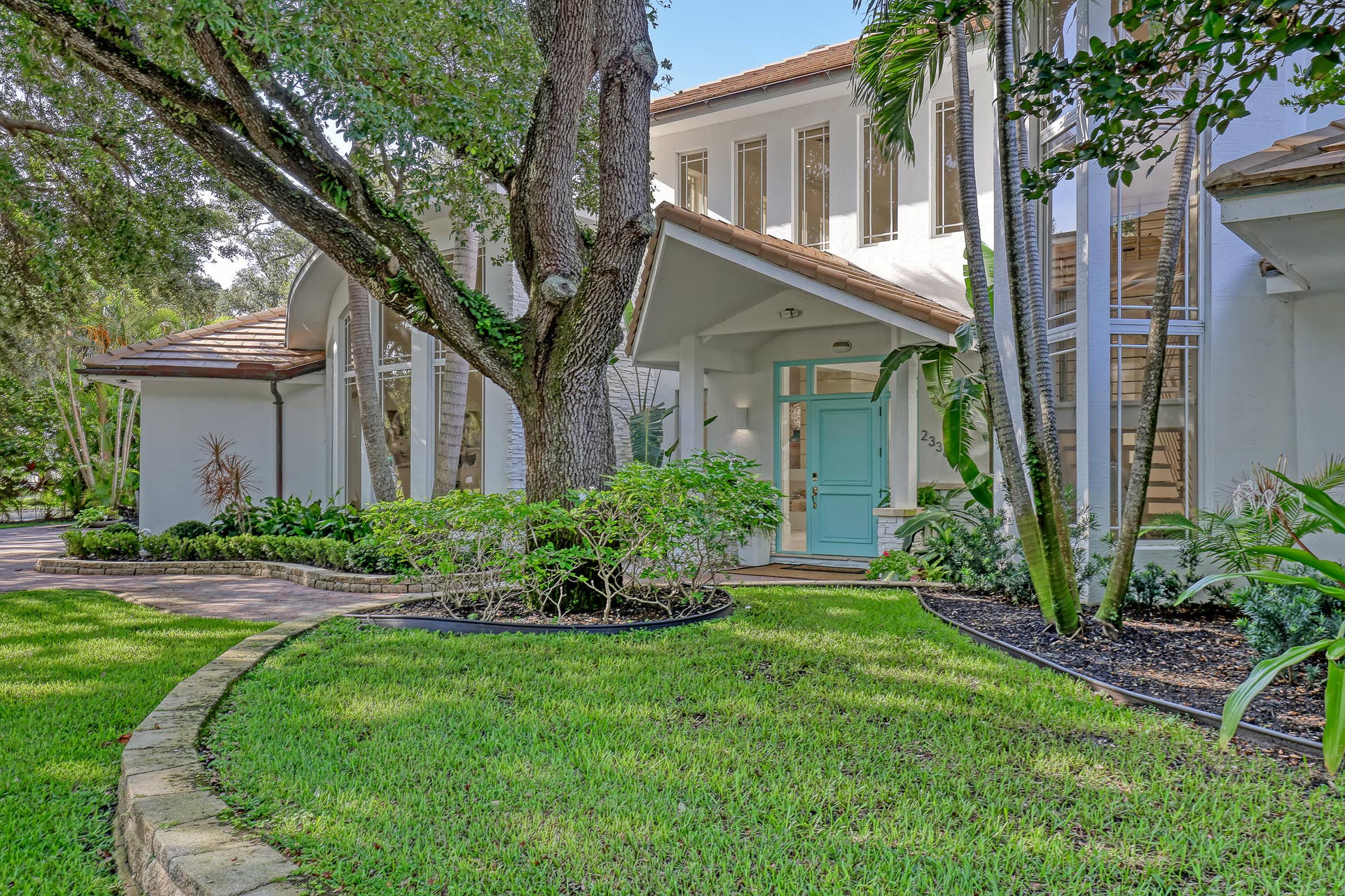 2338 Flamingo (8)