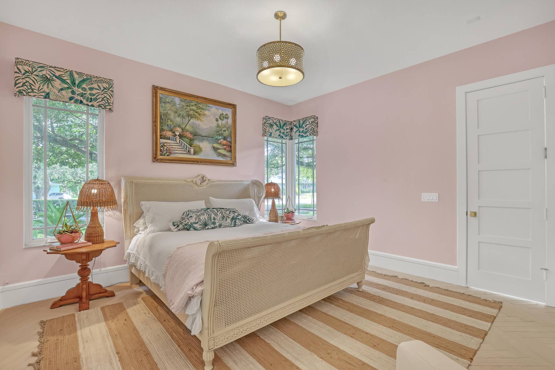 DOWNSTAIRS BEDROOM 2