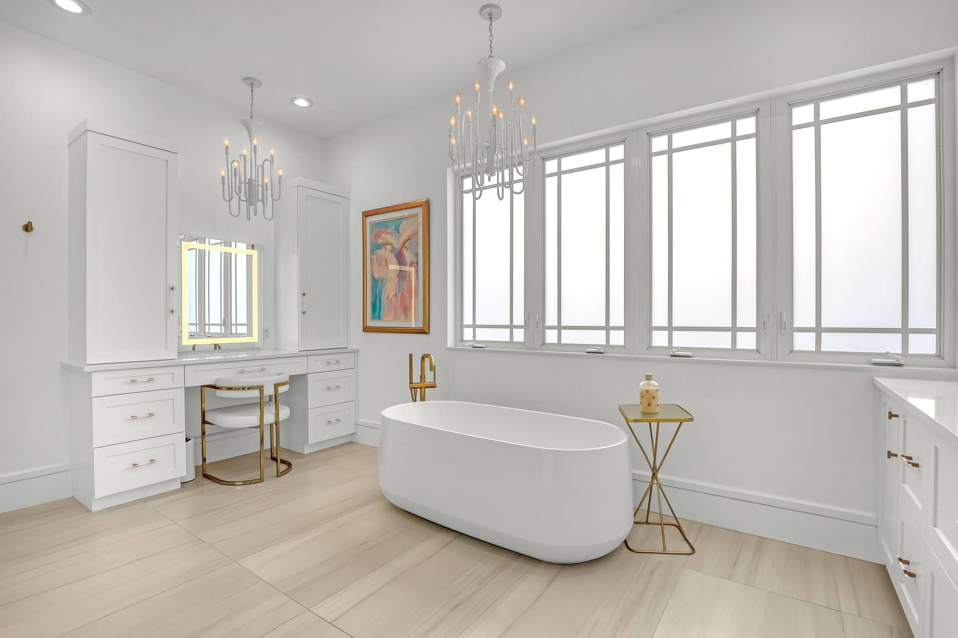 DOWNSTAIRS MASTER BATH
