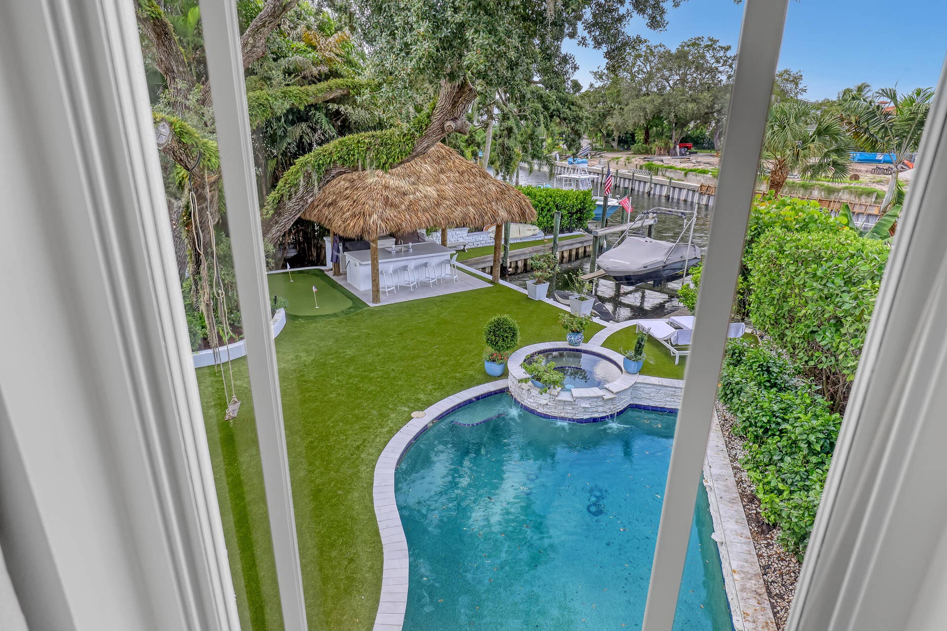 2338 Flamingo (47)