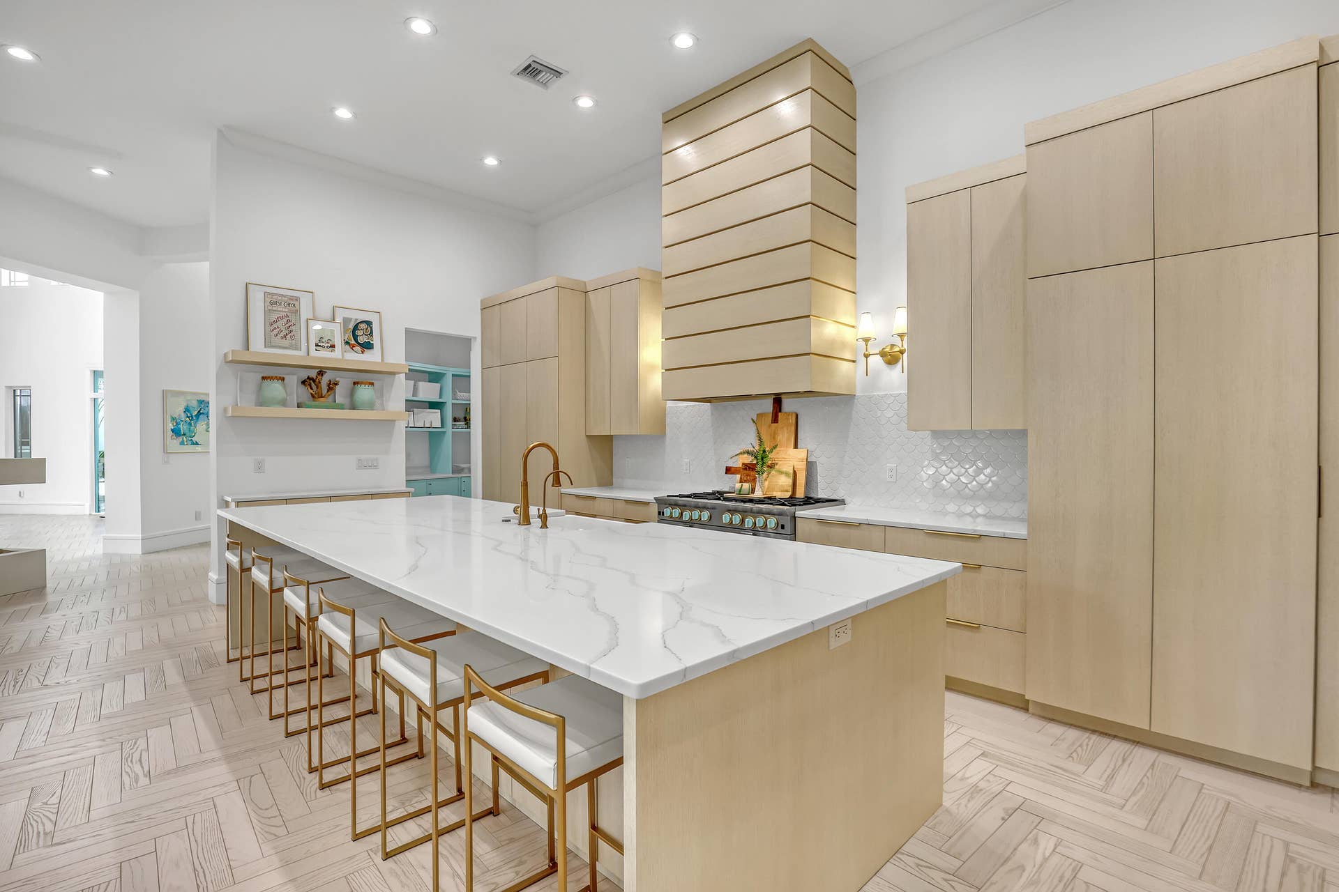 2338 Flamingo (28)