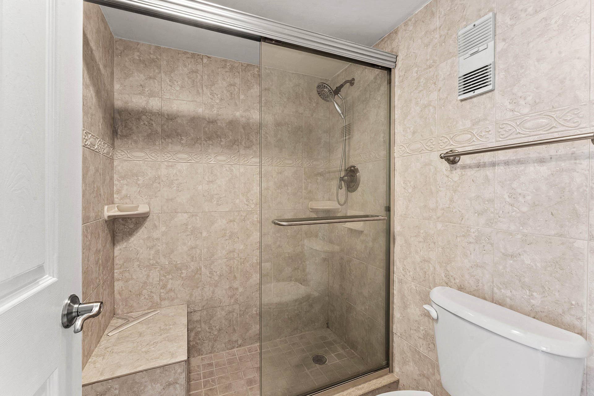 019-1605SouthUSHighway1-404M1-Jupiter-FL