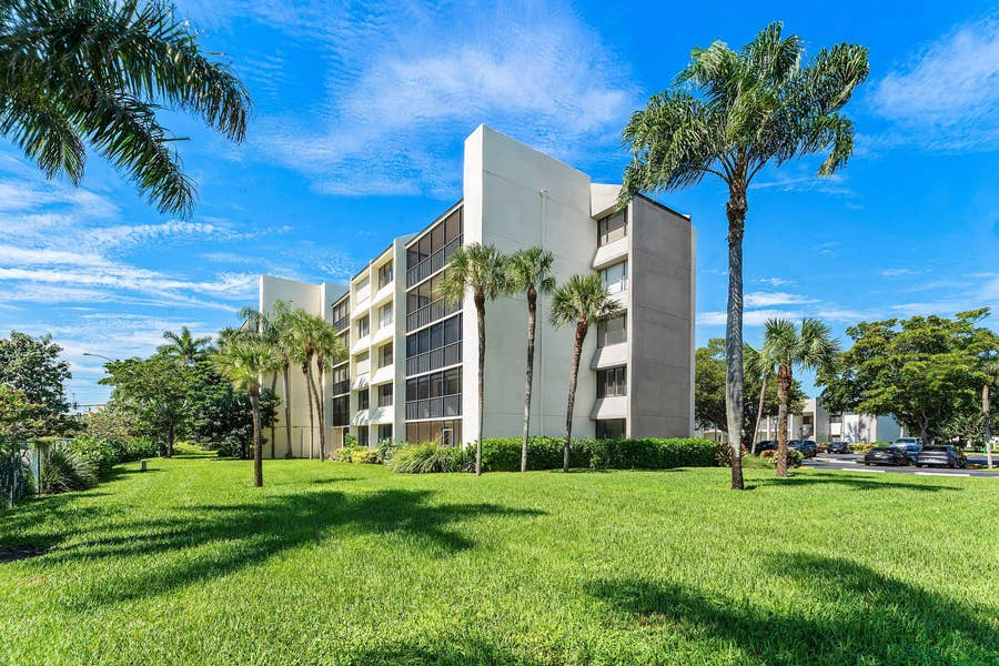 Property photo for 1605 S US Highway 1, #M1-404, Jupiter, FL