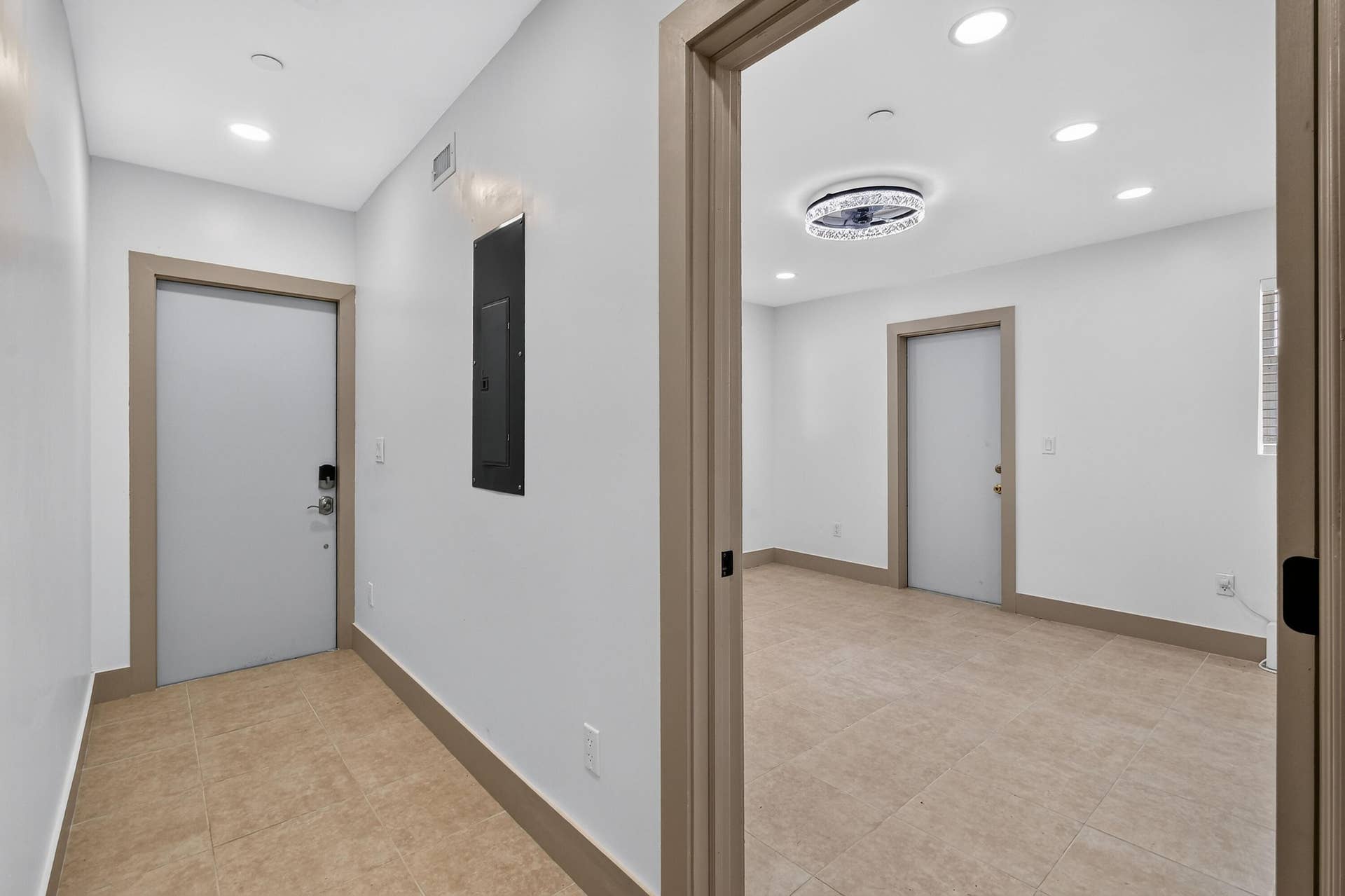 5419SpruceAve(7)