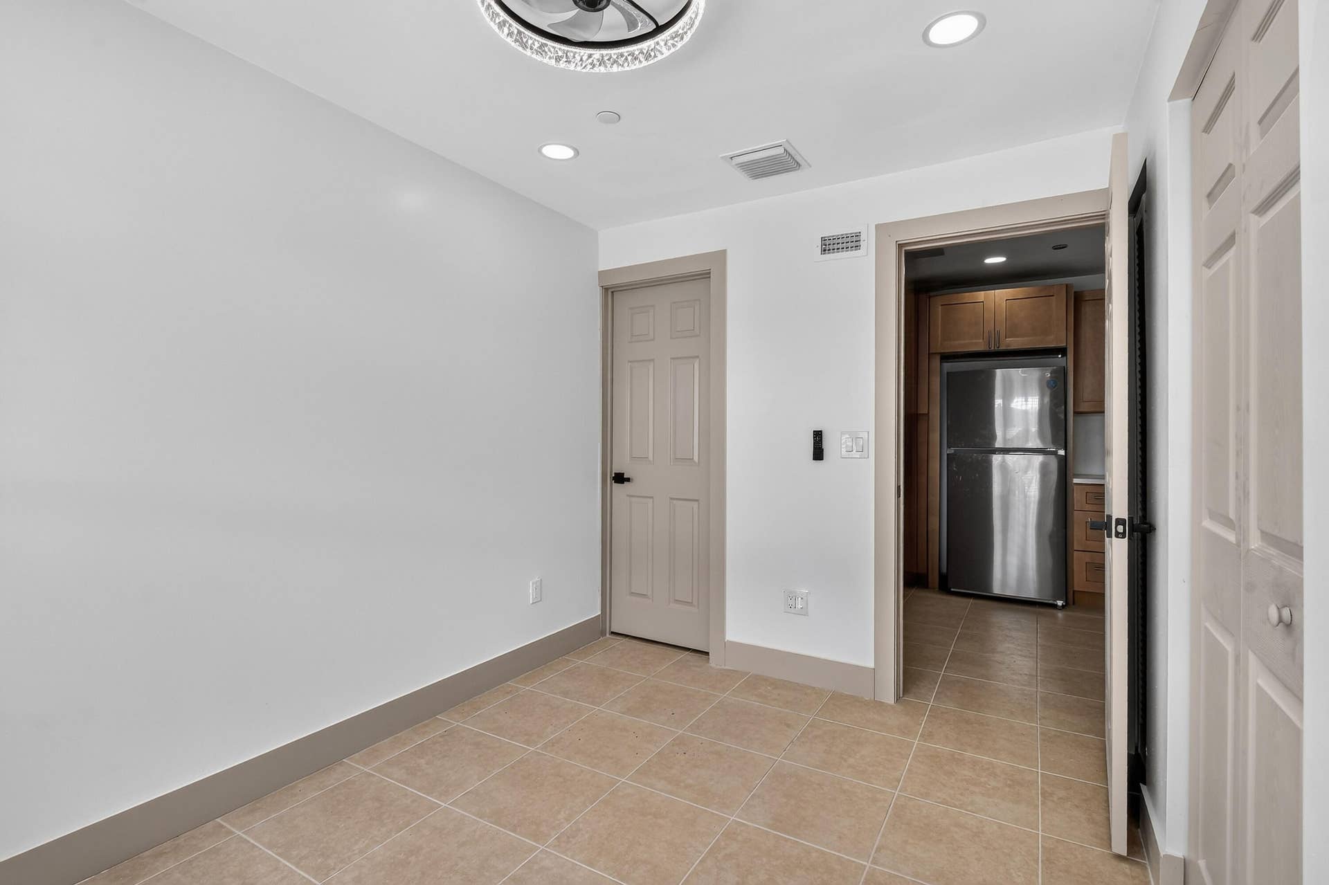 5419SpruceAve(13)