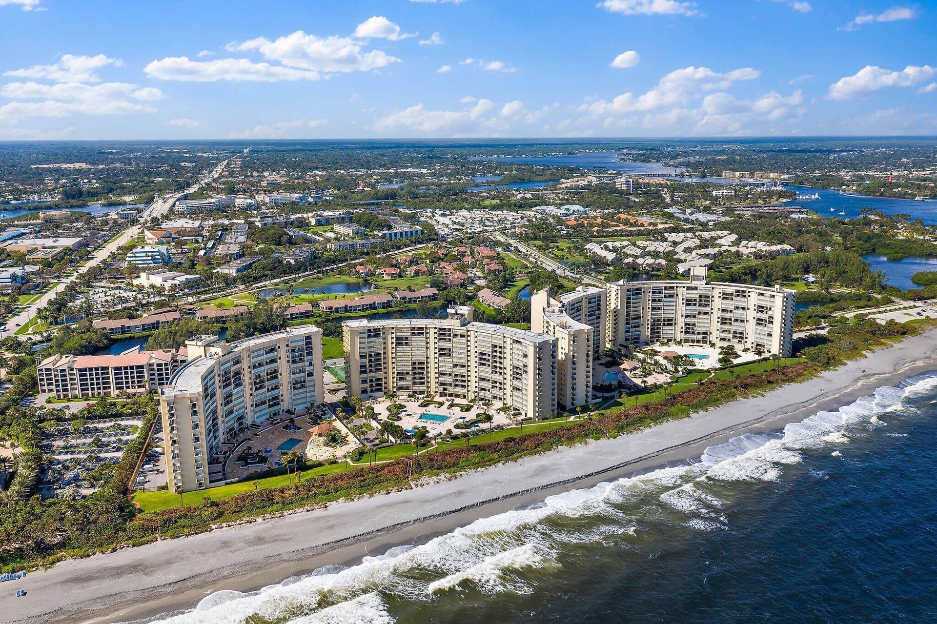 053-100OceanTrailWay609-Jupiter-FL-SMALL