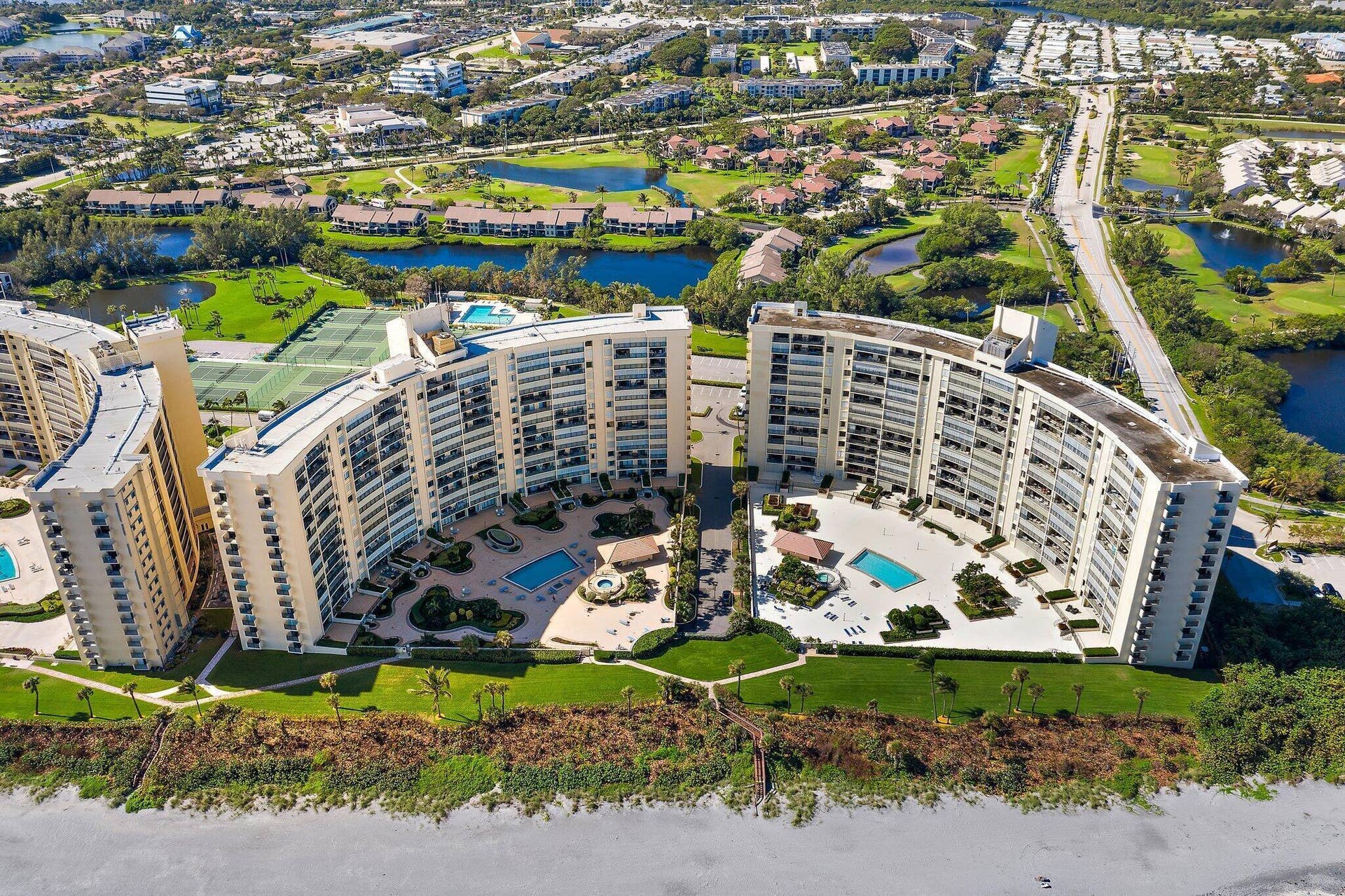 060-100OceanTrailWay609-Jupiter-FL-SMALL