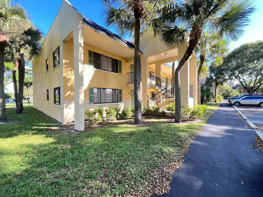Property photo for 118 Meadows Circle, Boynton Beach, FL