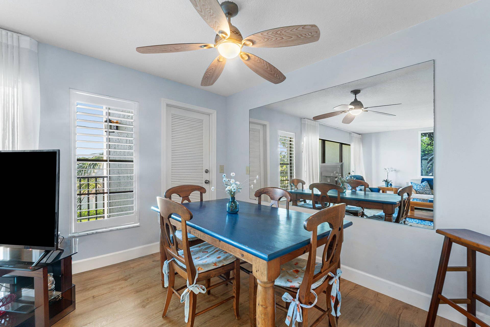 006-1605SouthUSHighway1-301V6-Jupiter-FL