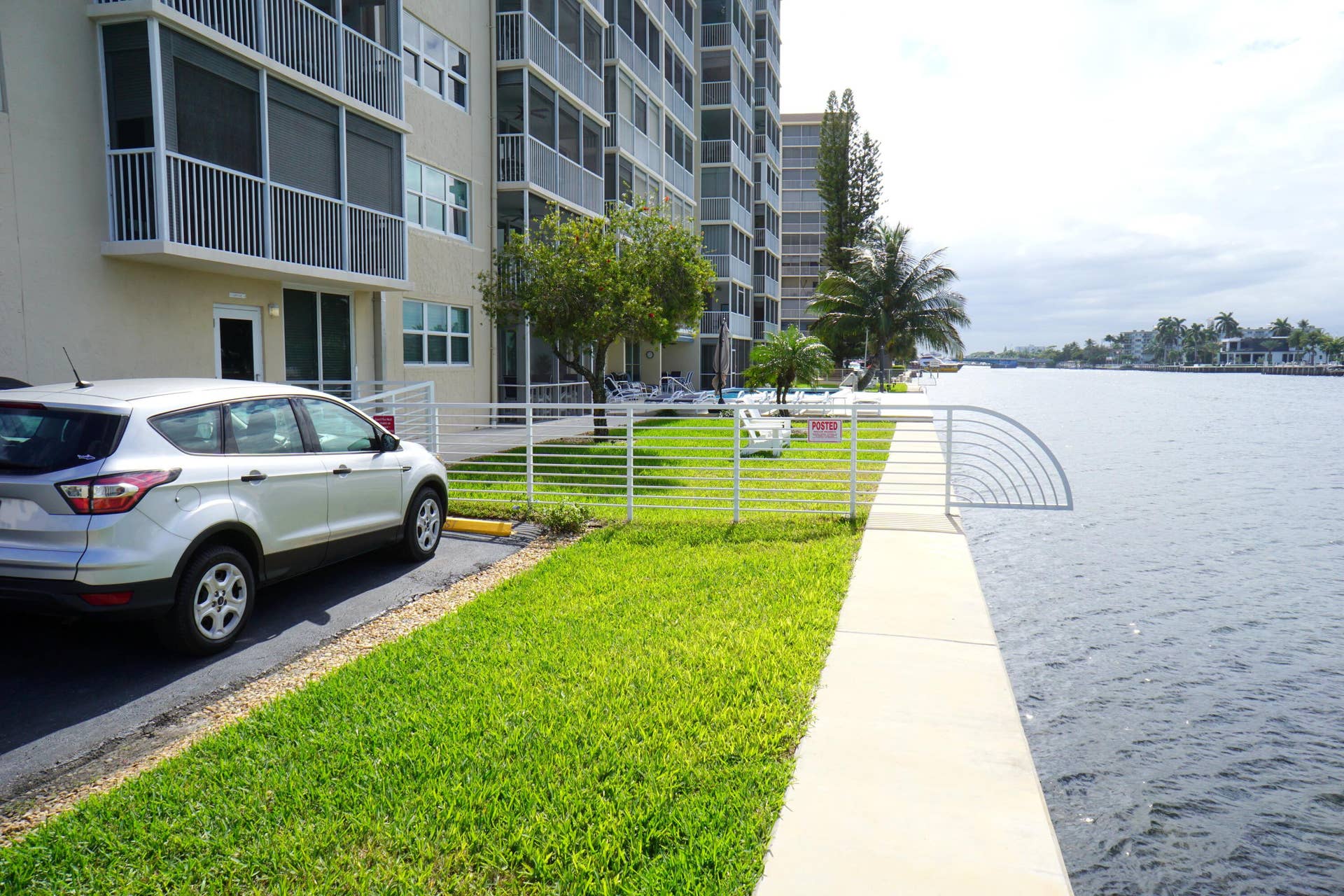 303 N Riverside Drive, #PH4, Pompano Beach, FL 33062 DSC04222
