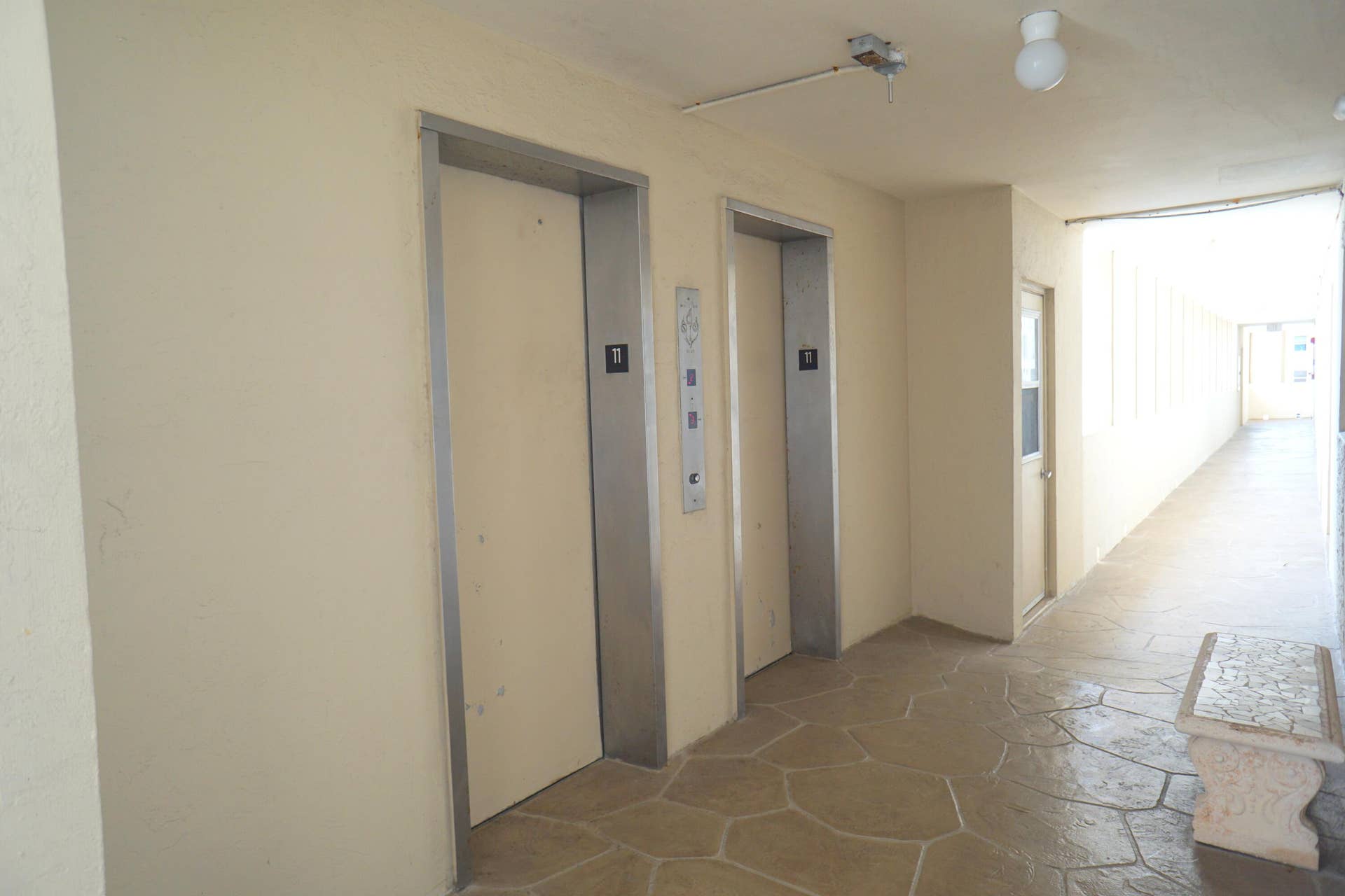 303 N Riverside Drive, #PH4, Pompano Beach, FL 33062 DSC04208