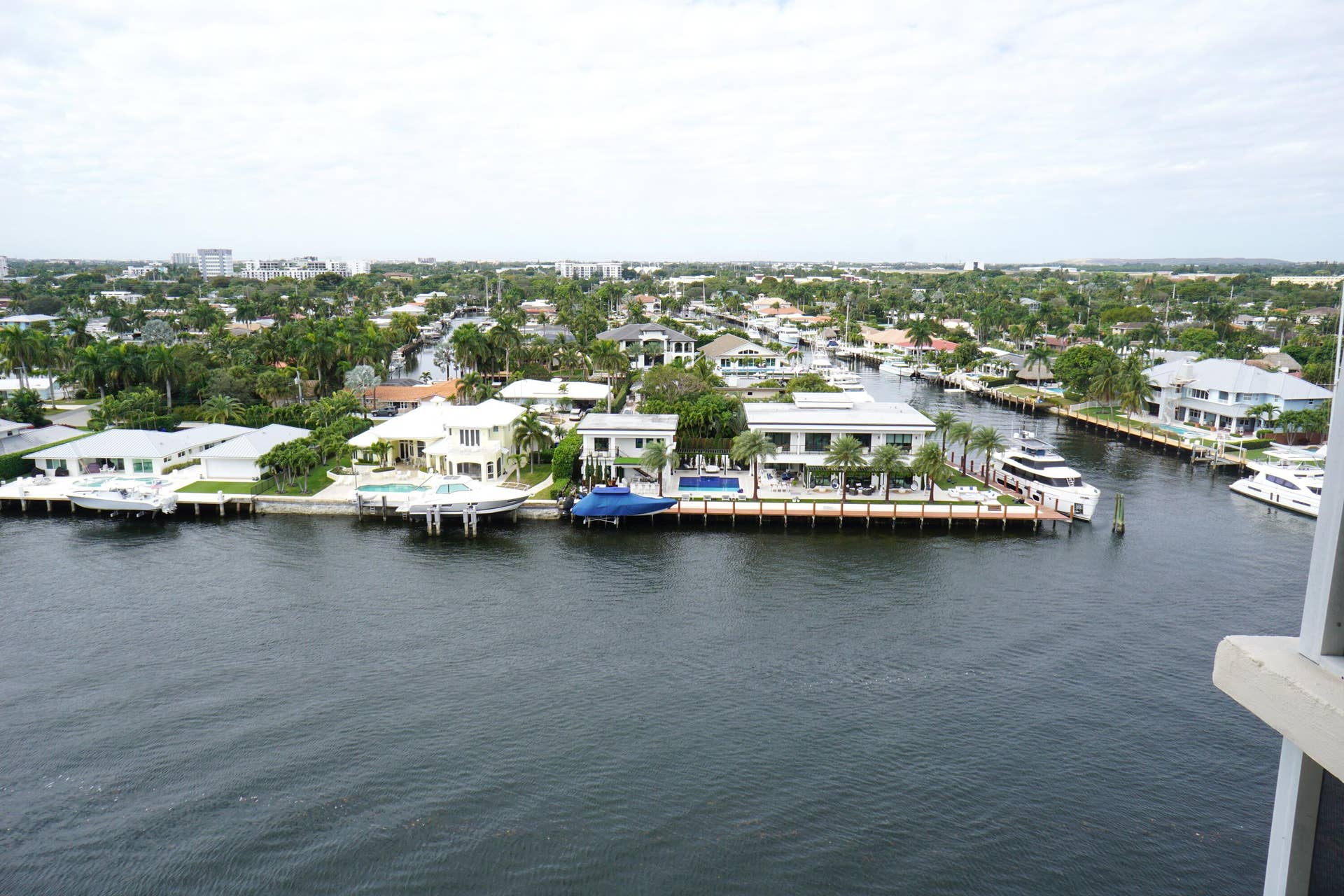 303 N Riverside Drive, #PH4, Pompano Beach, FL 33062 DSC04187
