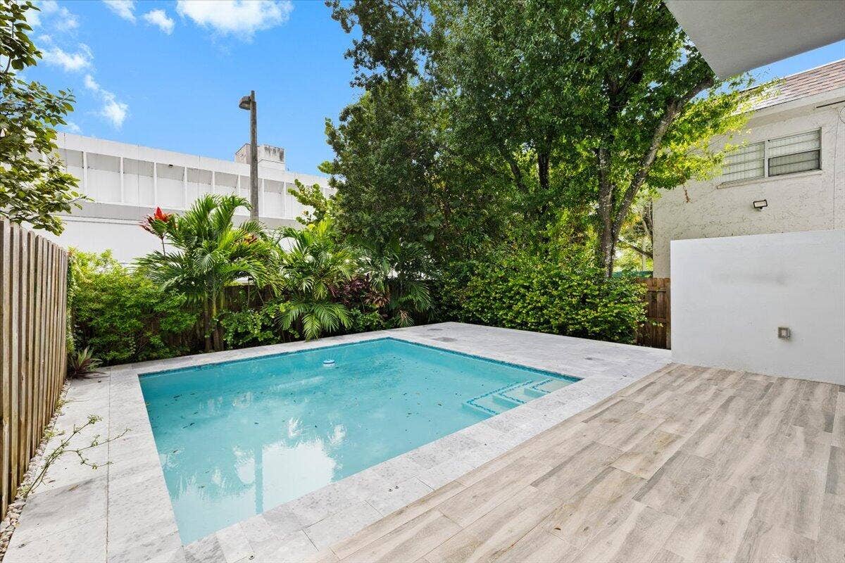 828 SW 30TH Street, Fort Lauderdale, FL 33315 39-424A6792