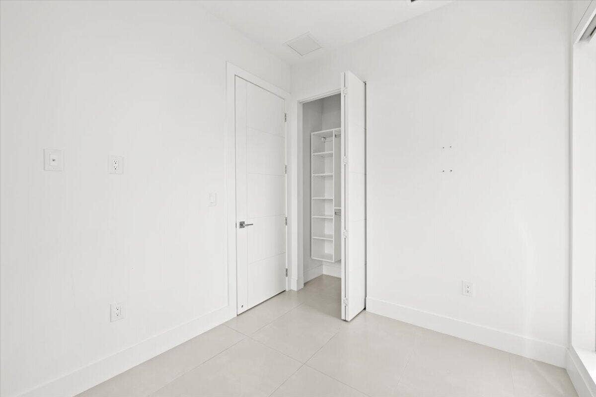 828 SW 30TH Street, Fort Lauderdale, FL 33315 19-424A6812