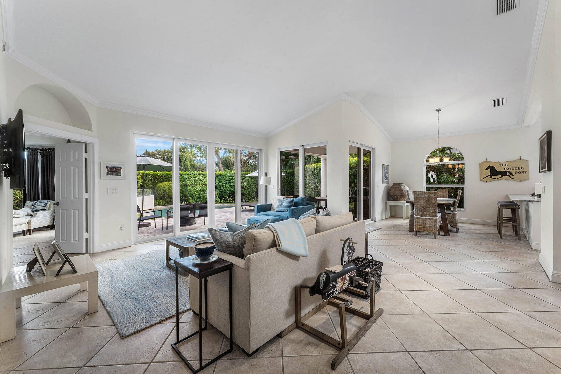 2514 Muir Circle, Wellington, FL 33414 Living Room