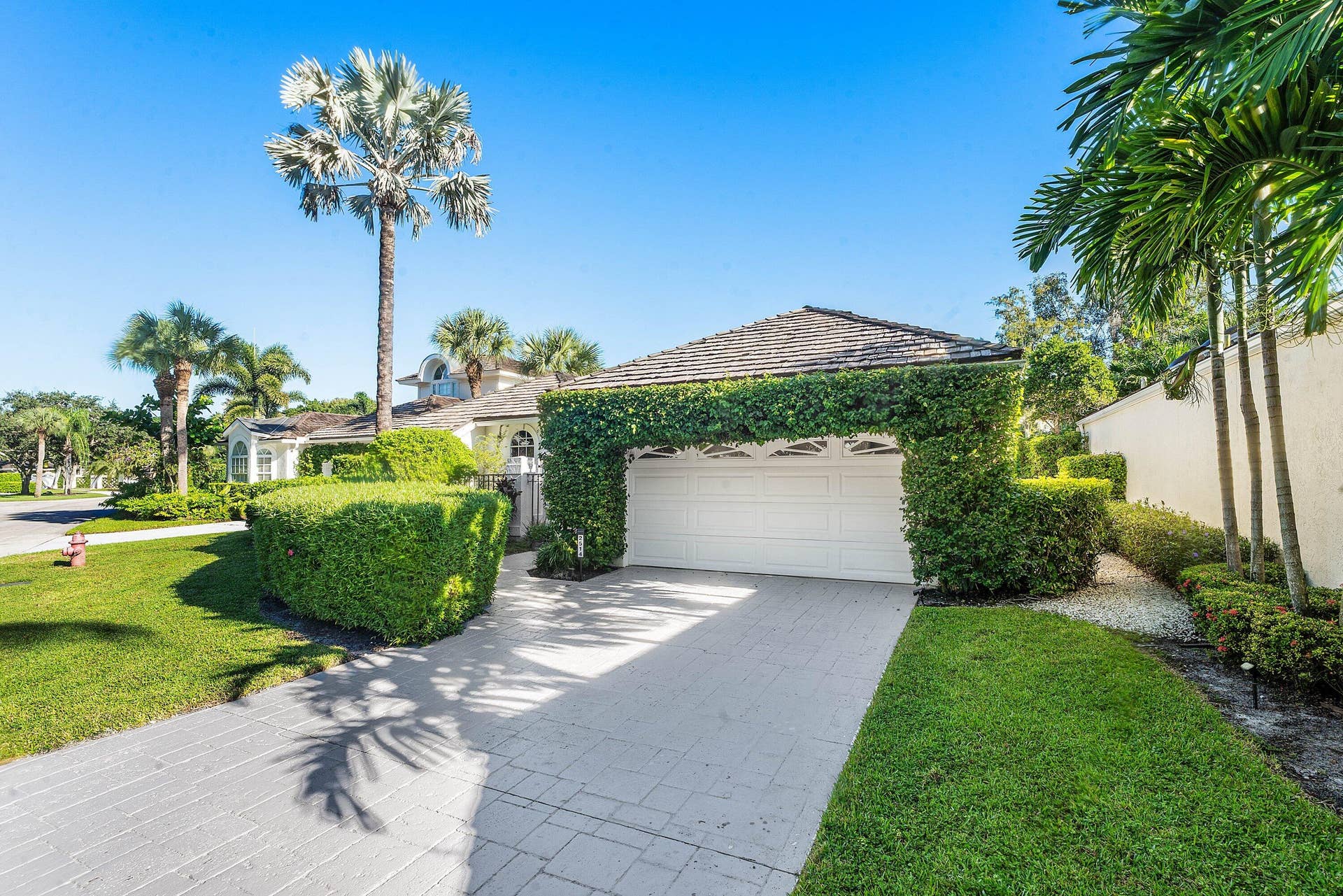 2514 Muir Circle, Wellington, FL 33414 Exterior