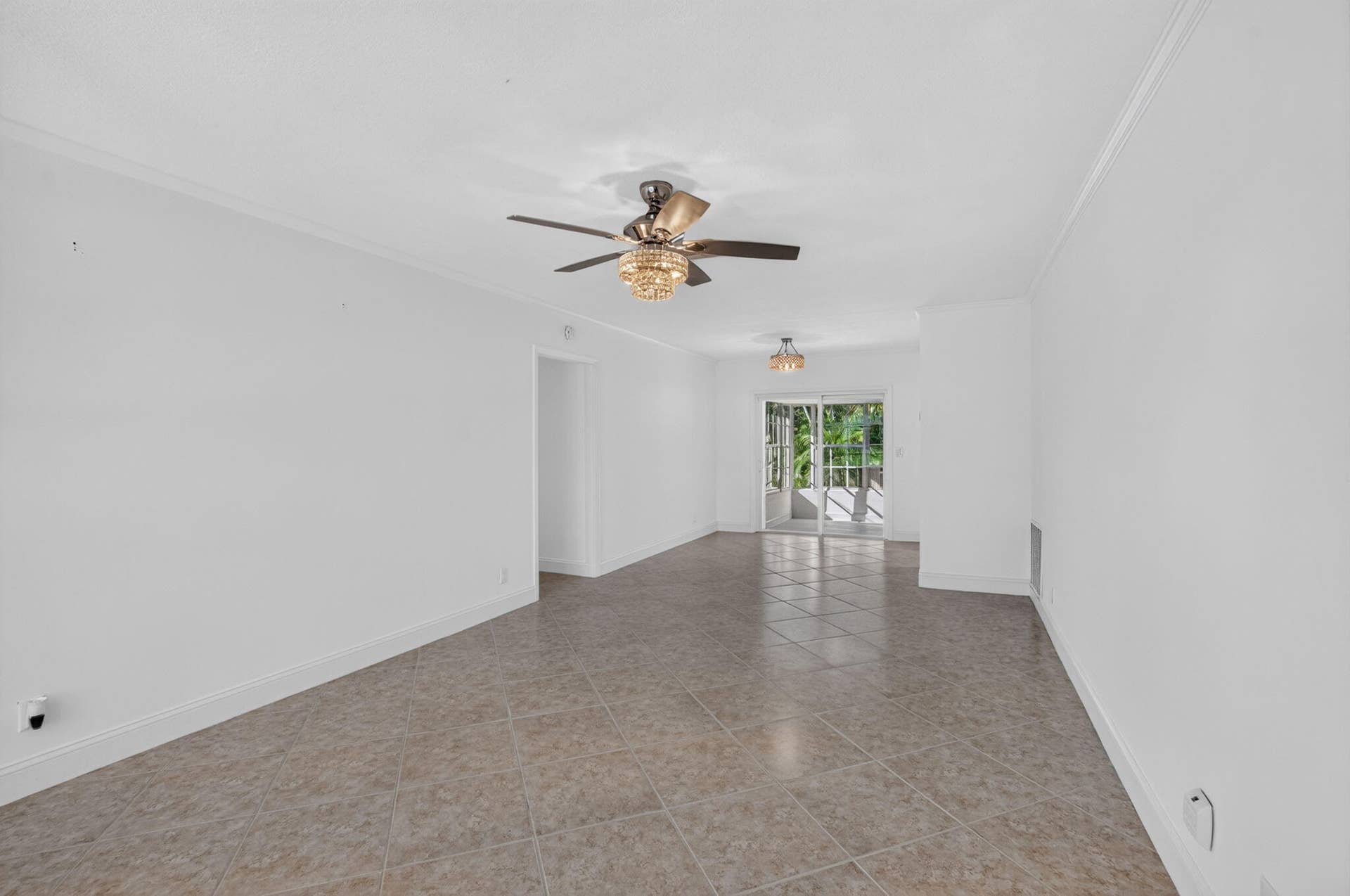 632 Jaeger Drive, Delray Beach, FL 33444 Living Room