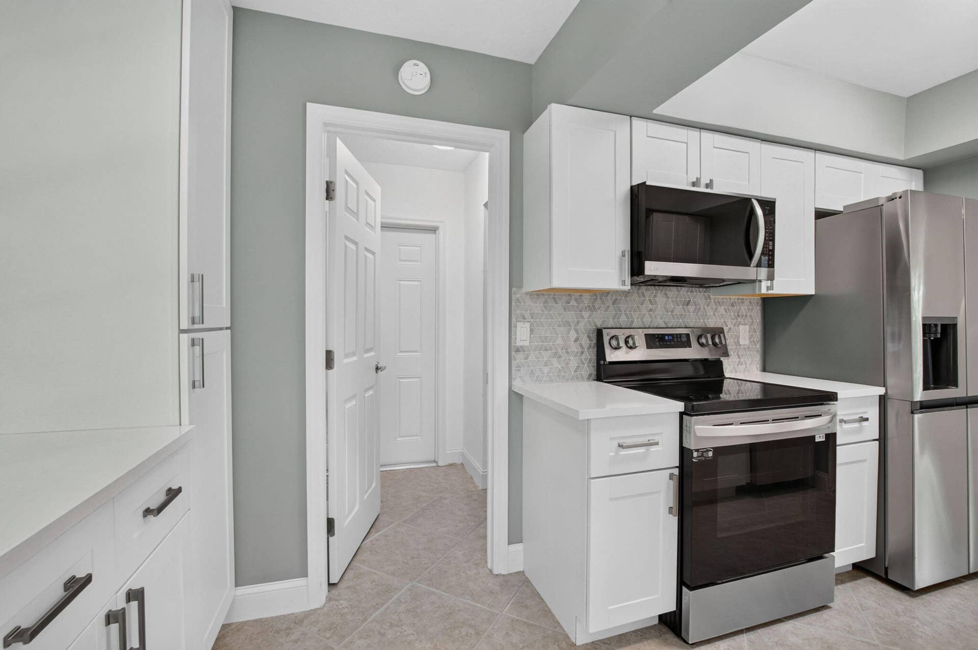 632 Jaeger Drive, Delray Beach, FL 33444 Kitchen