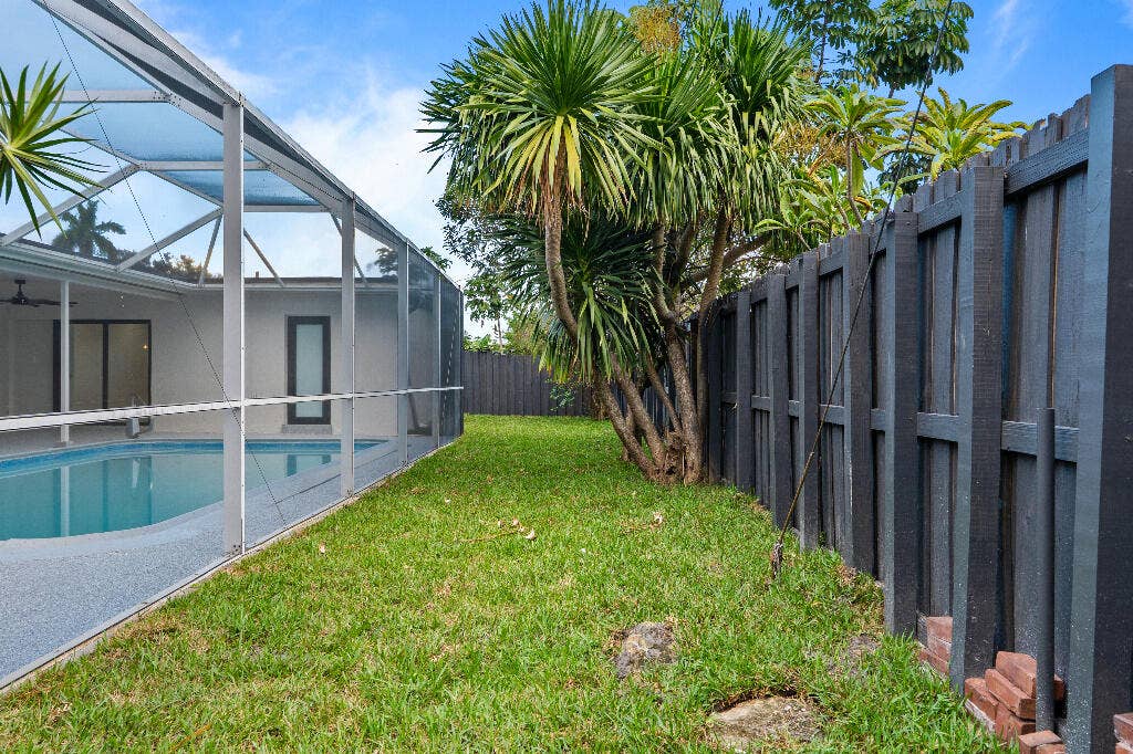 9160 SW 54TH Place, Cooper City, FL 33328 42674_48_image-197942_10.18.2026