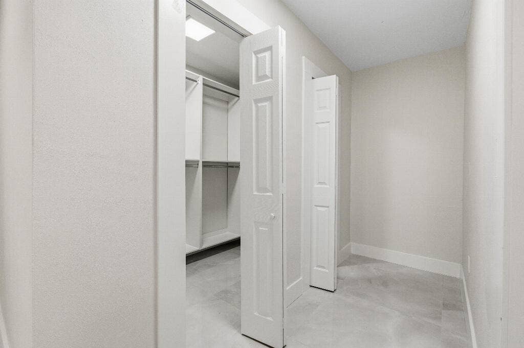 9160 SW 54TH Place, Cooper City, FL 33328 42674_32_image-197926_10.18.2026