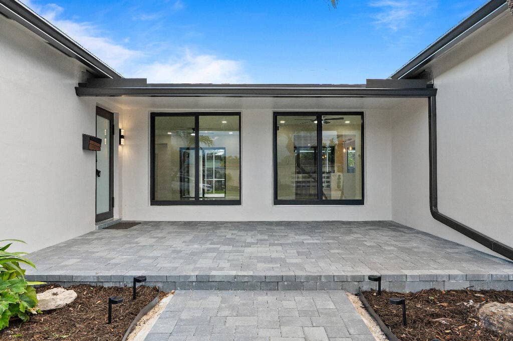 9160 SW 54TH Place, Cooper City, FL 33328 42674_05_image-197898_10.18.2026