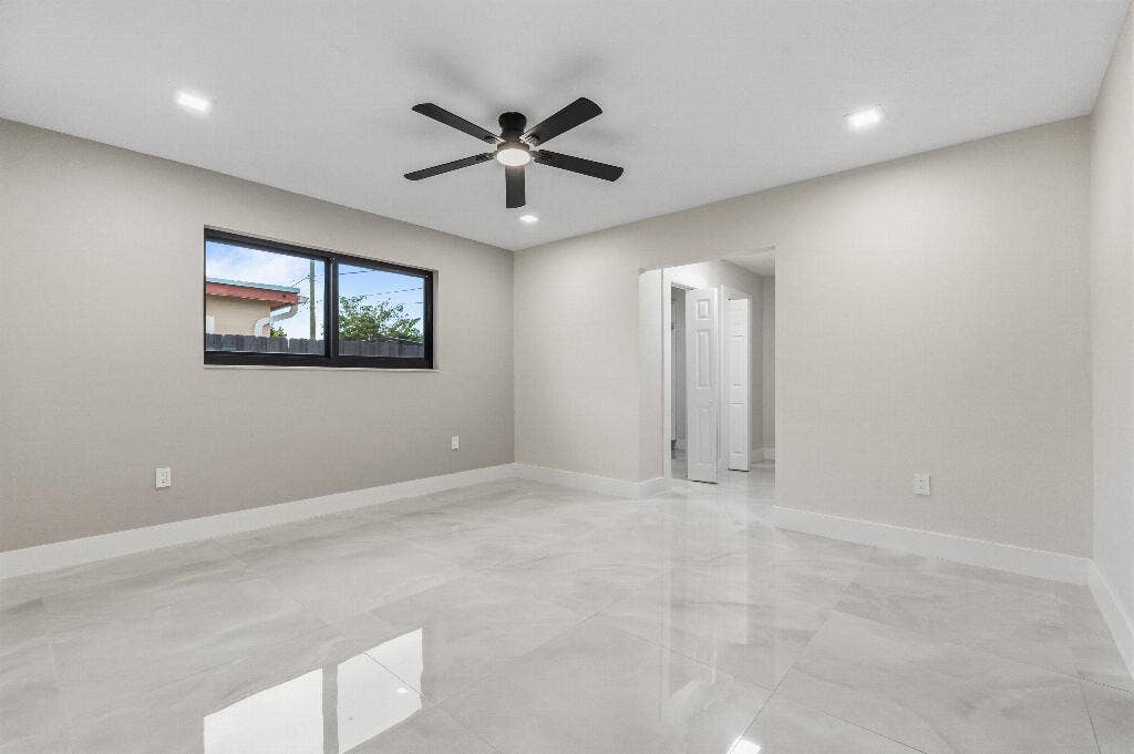 9160 SW 54TH Place, Cooper City, FL 33328 42674_27_image-197921_10.18.2026