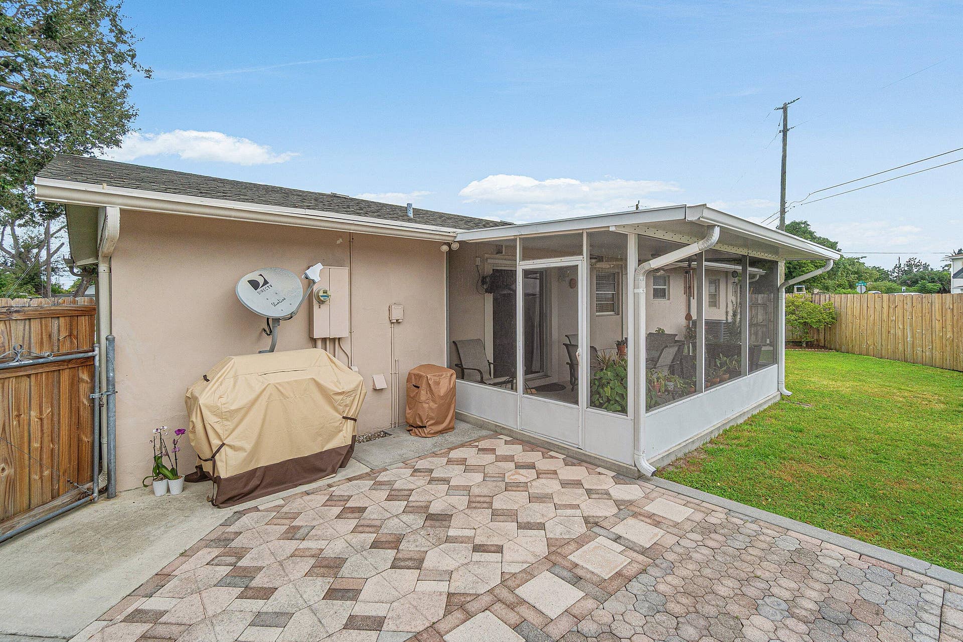 029-2766NewYorkStreet-WestPalmBeach-FL-3