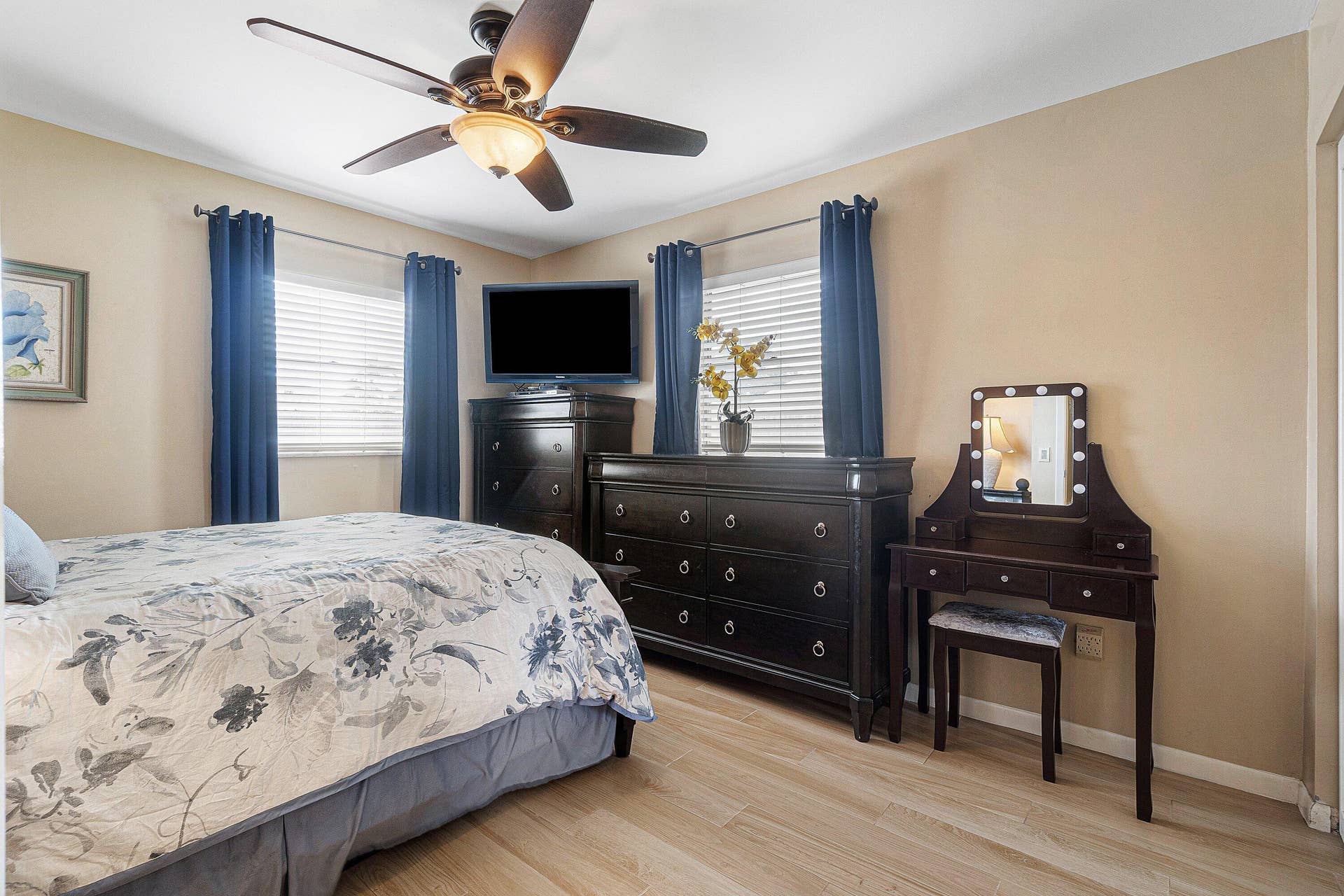 014-2766NewYorkStreet-WestPalmBeach-FL-3