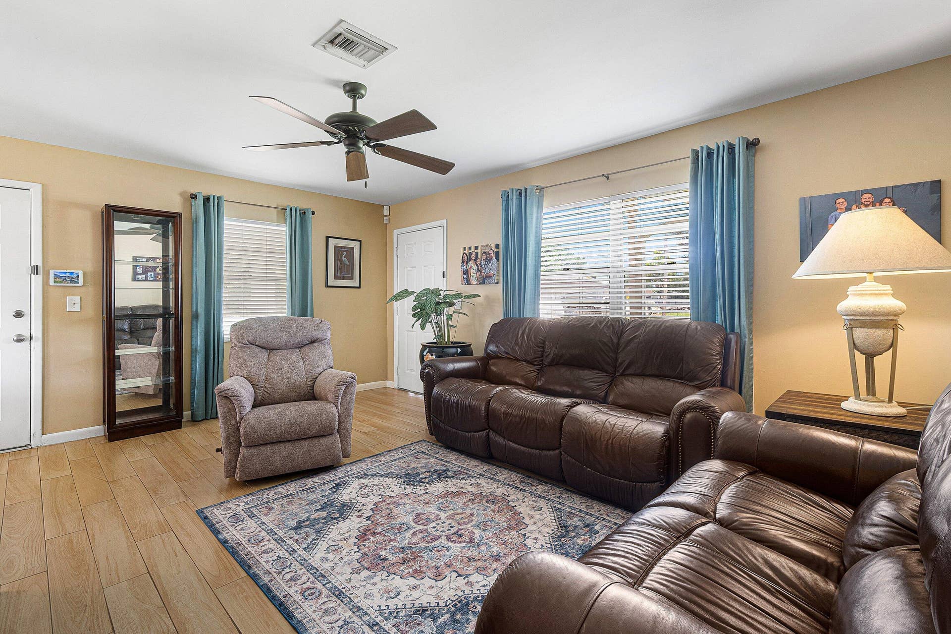 011-2766NewYorkStreet-WestPalmBeach-FL-3