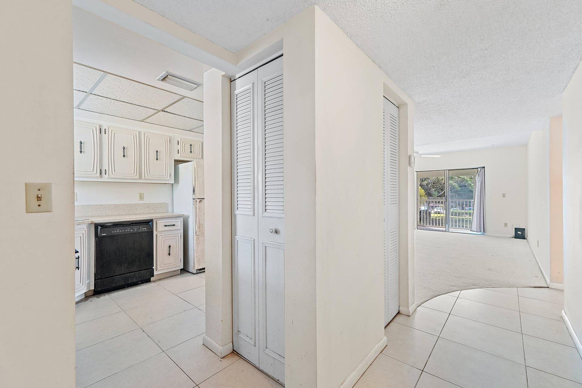 18081 SE COUNTRY CLUB Drive, #19-188, Jupiter, FL 33469 017-18081SECountryClubDr-Jupiter-SMALL