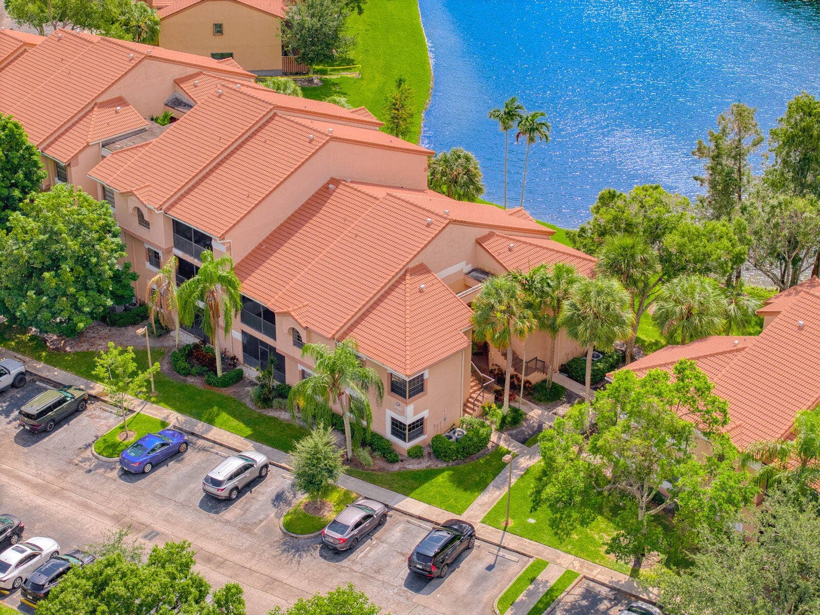 10690 NW 14TH Street, #138, Plantation, FL 33322 AERIAL_SIDE ANGLE