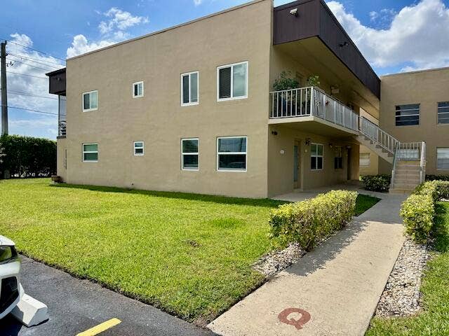 Property photo for 769 Burgundy Q, Delray Beach, FL