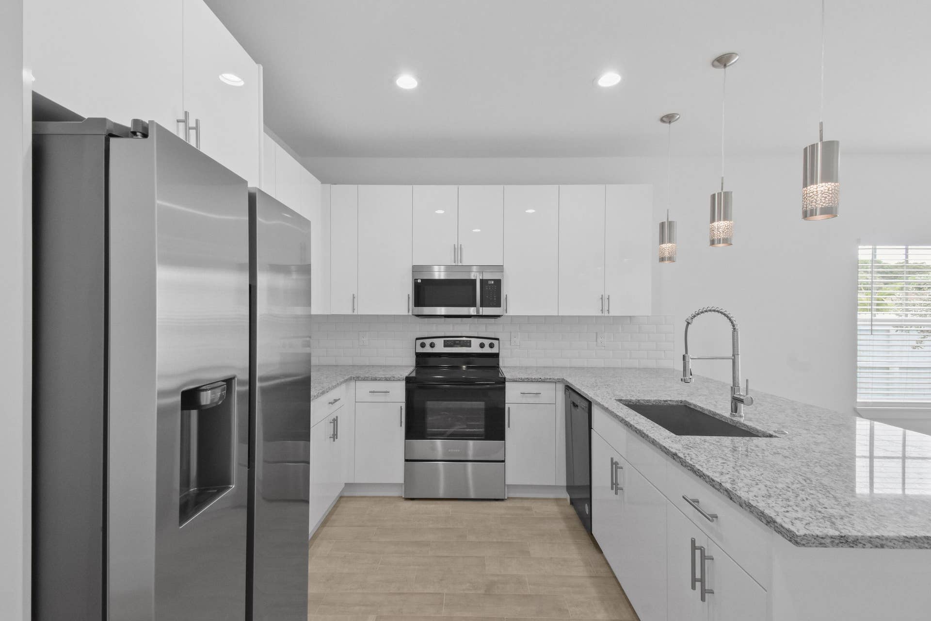 3804 Greenwood Avenue, West Palm Beach, FL 33407 3804GreenwoodAve(14)