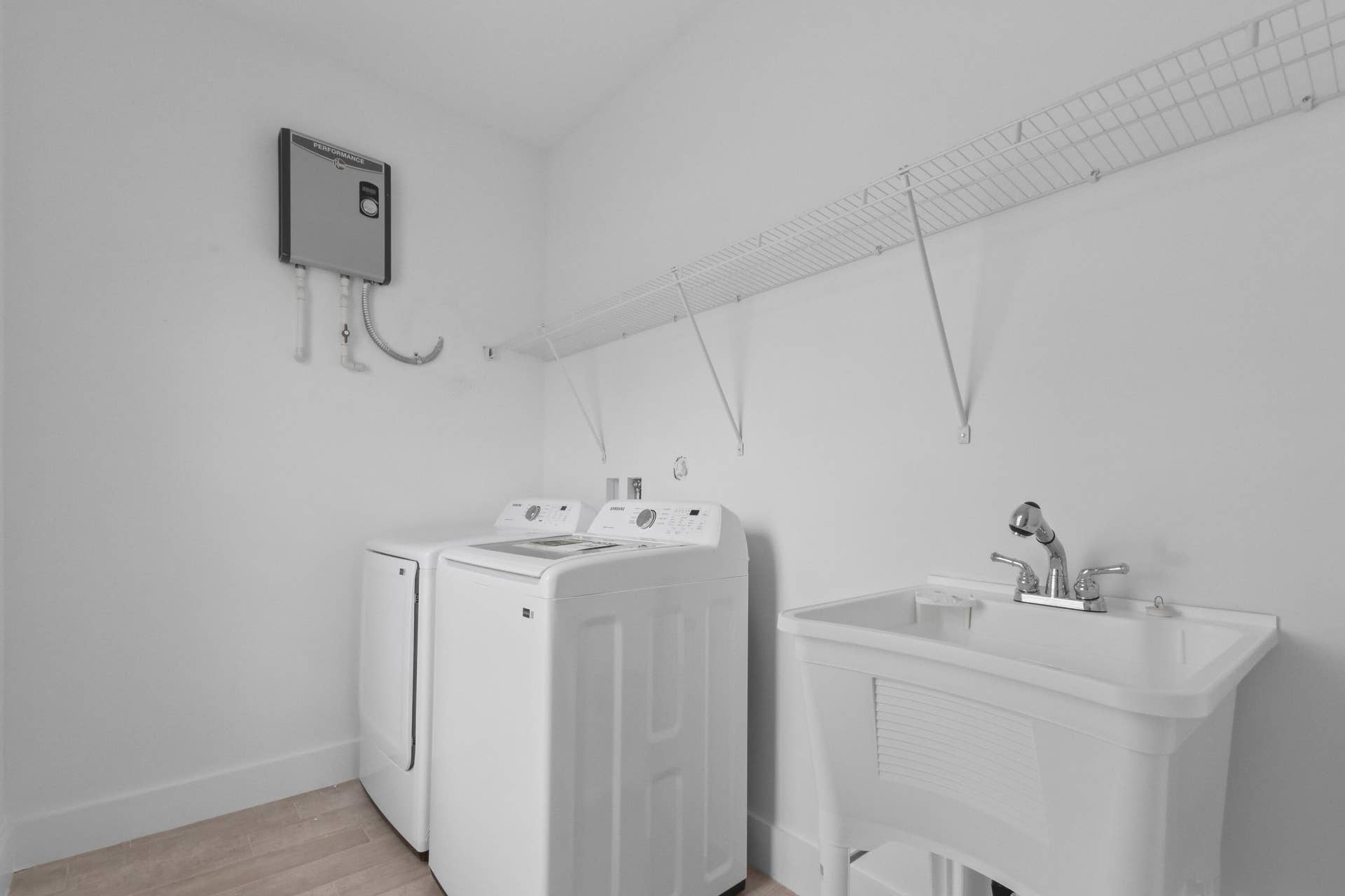 3804 Greenwood Avenue, West Palm Beach, FL 33407 Laundry Room