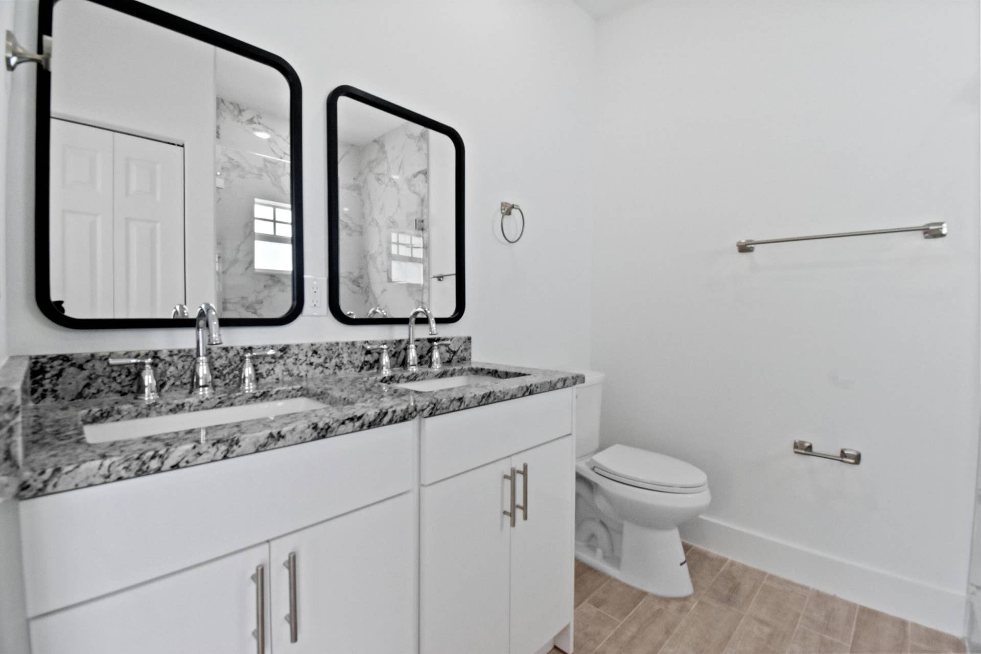 3804 Greenwood Avenue, West Palm Beach, FL 33407 Primary Bathroom