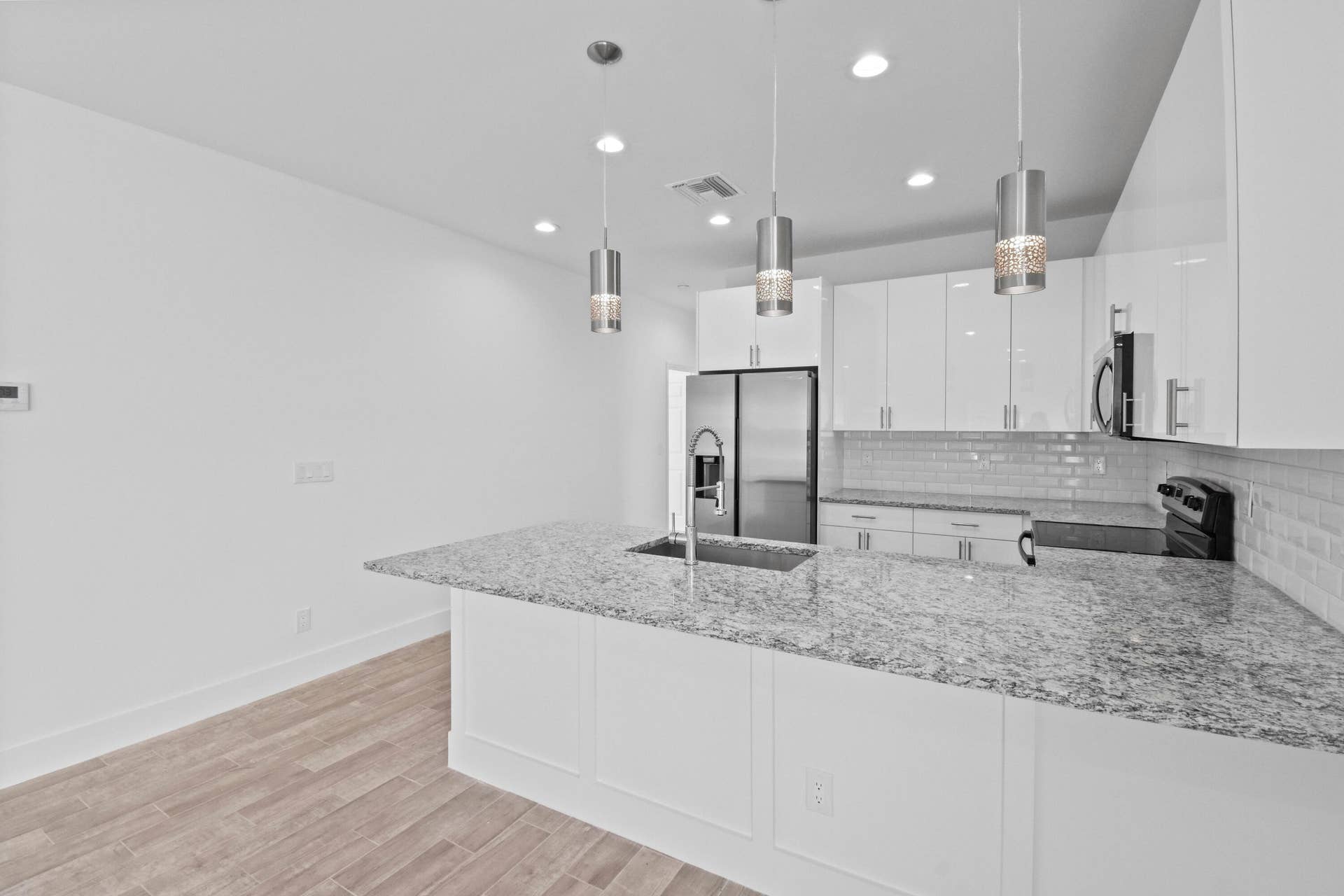 3804 Greenwood Avenue, West Palm Beach, FL 33407 3804GreenwoodAve(11)