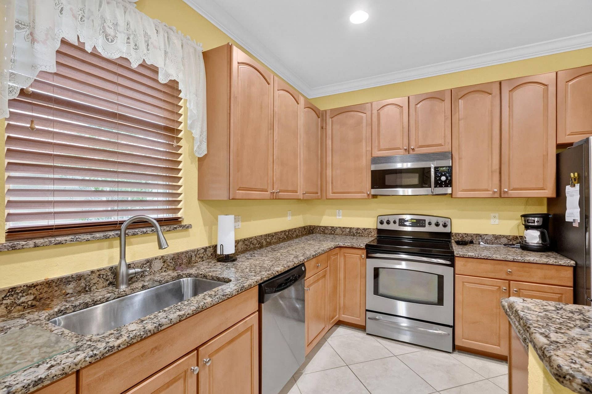 6311 ASTOR Place, Vero Beach, FL 32966 Kitchen