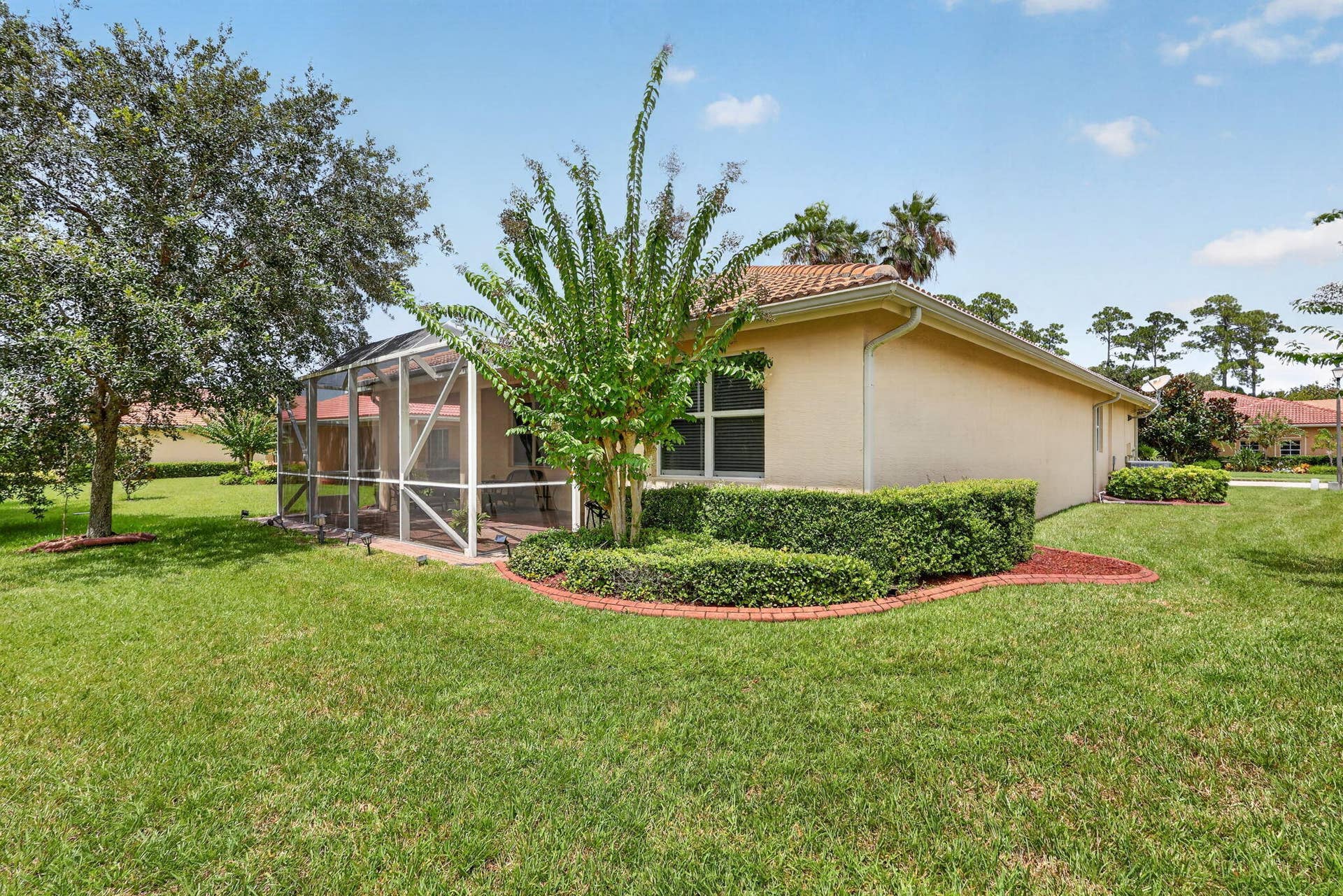6311 ASTOR Place, Vero Beach, FL 32966 Back/Side View