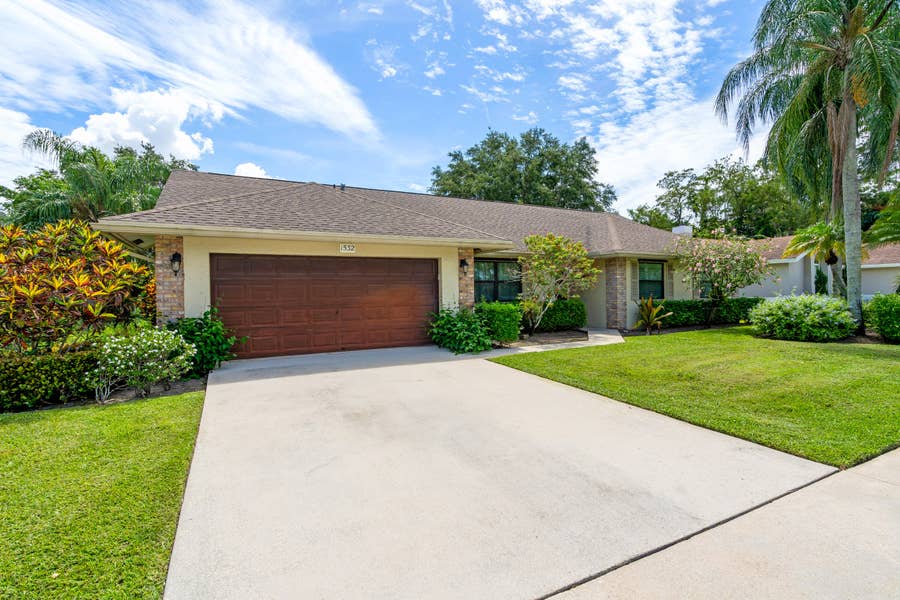 Property photo for 1532 PRIMROSE Lane, Wellington, FL