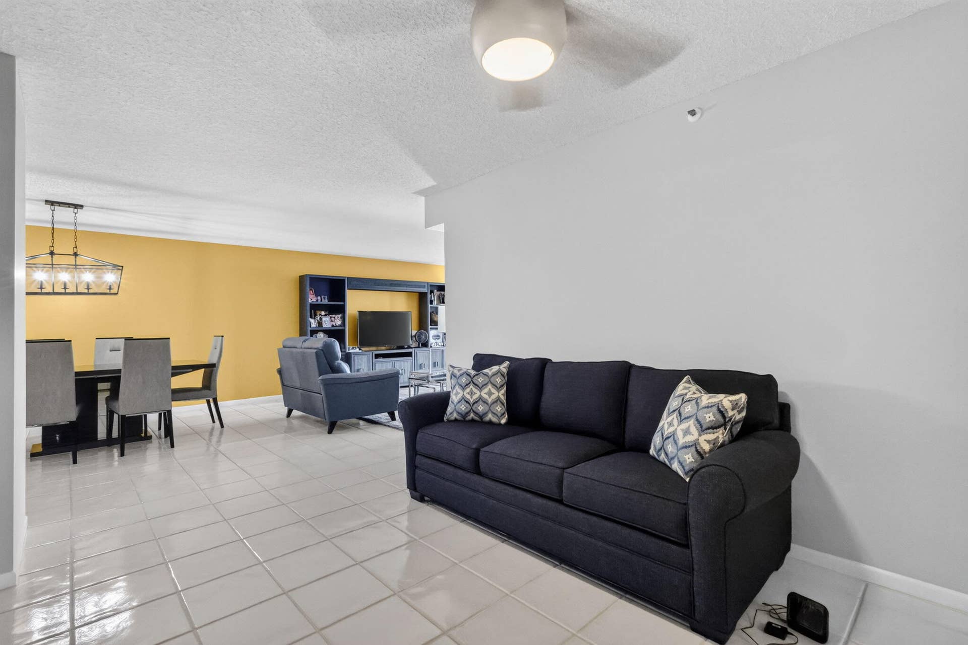 14096 HUNTINGTON POINTE Drive, #305, Delray Beach, FL 33484 18-web-or-mls-_14A8580