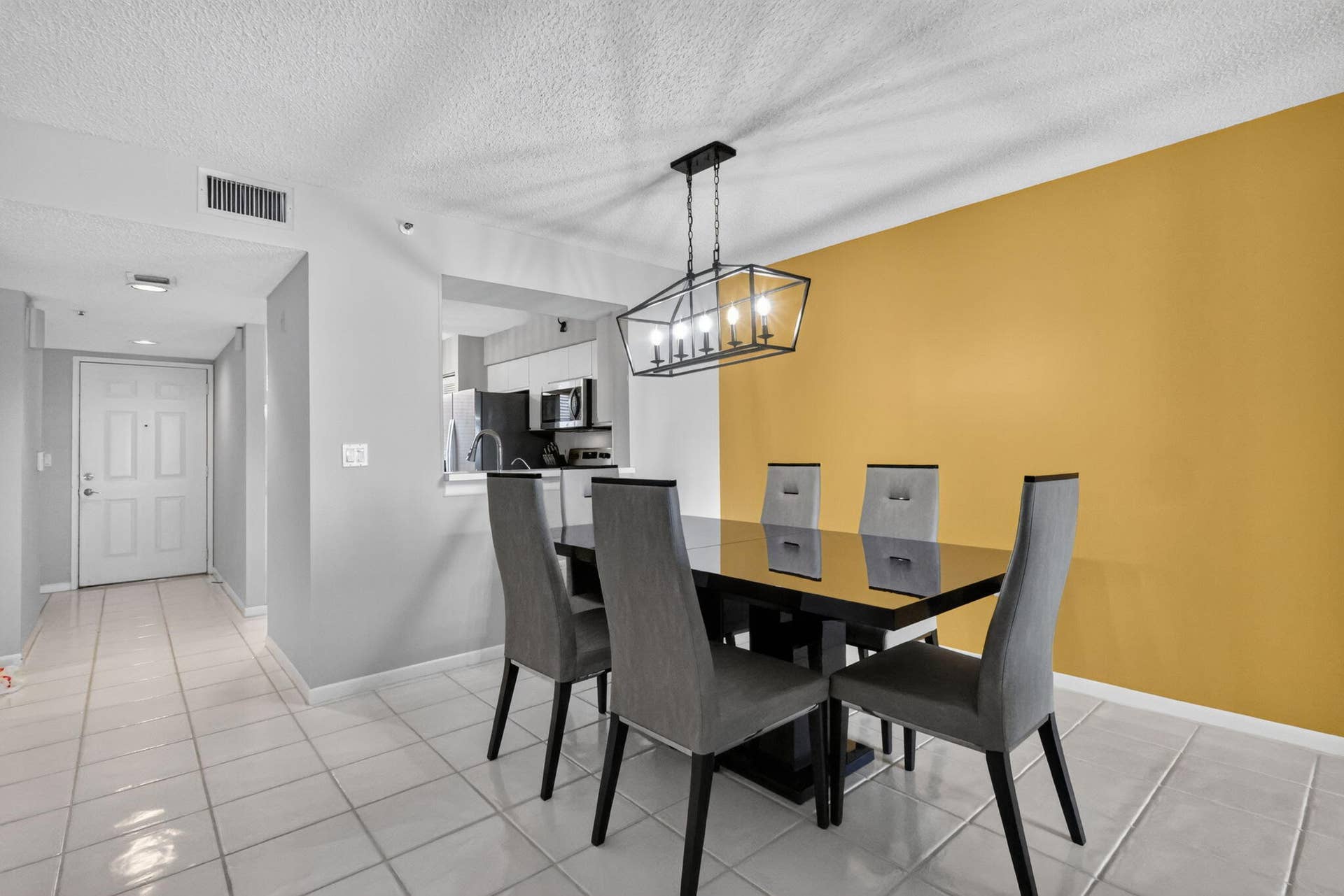 14096 HUNTINGTON POINTE Drive, #305, Delray Beach, FL 33484 20-web-or-mls-_14A8589
