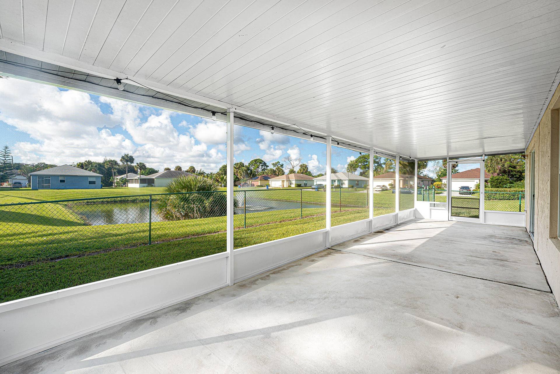 5427 Club Circle, Haverhill, FL 33415 022-5427ClubCircle-Haverhill-FL-33415-SM