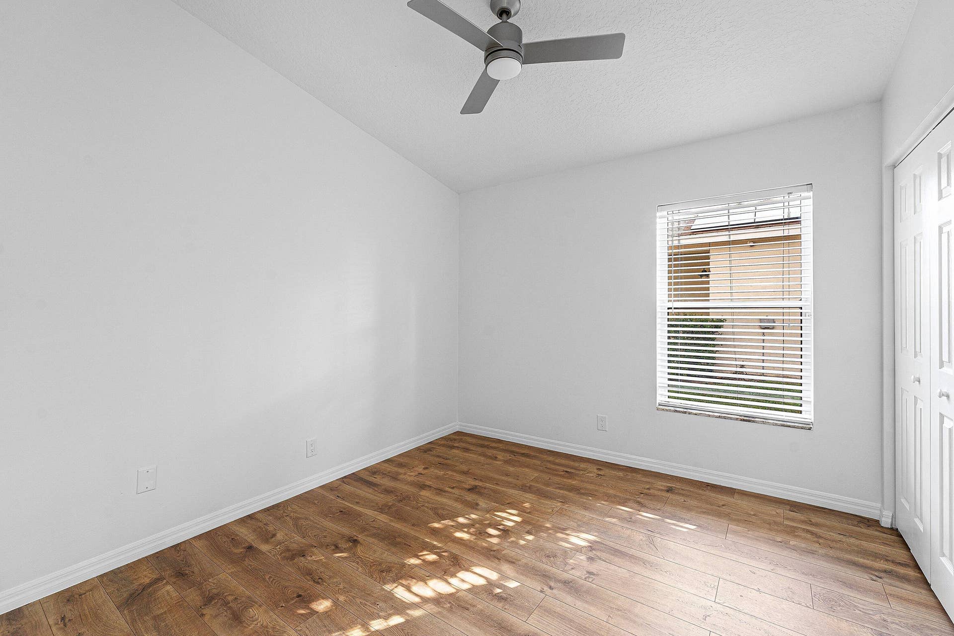 5427 Club Circle, Haverhill, FL 33415 014-5427ClubCircle-Haverhill-FL-33415-SM