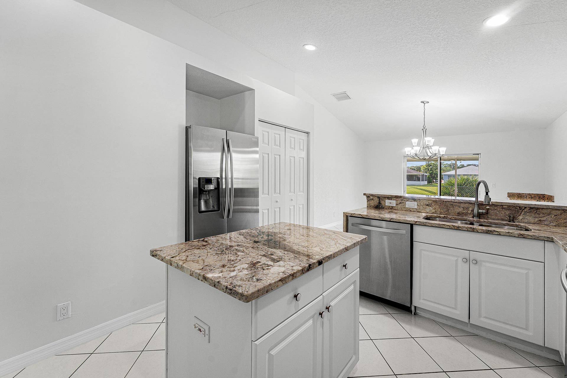 5427 Club Circle, Haverhill, FL 33415 008-5427ClubCircle-Haverhill-FL-33415-SM