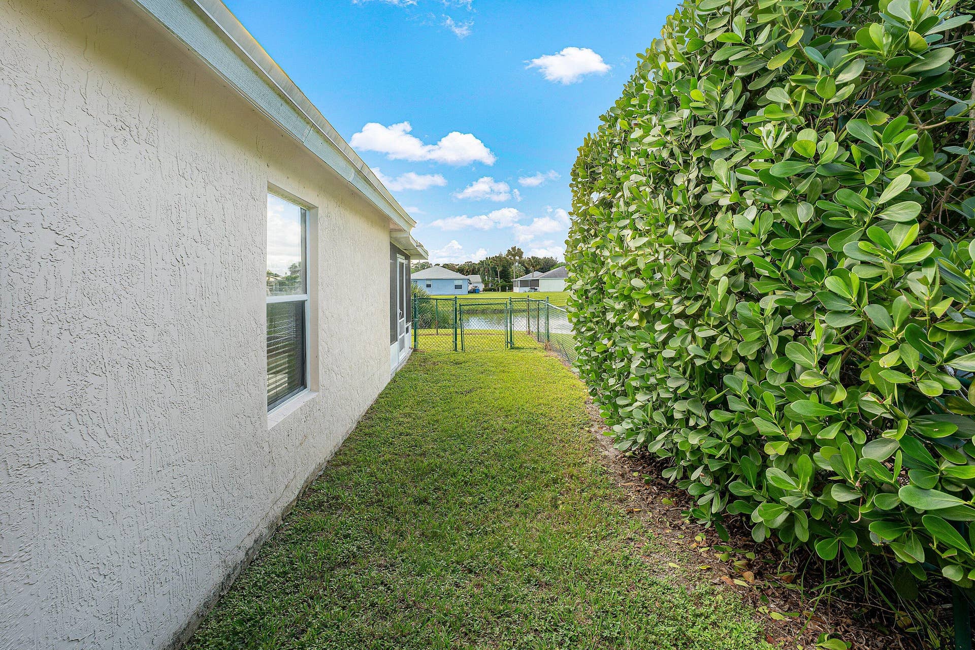 5427 Club Circle, Haverhill, FL 33415 027-5427ClubCircle-Haverhill-FL-33415-SM