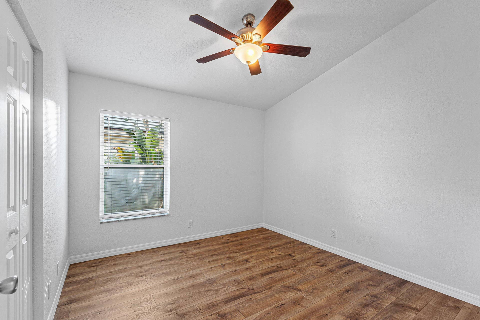 5427 Club Circle, Haverhill, FL 33415 016-5427ClubCircle-Haverhill-FL-33415-SM