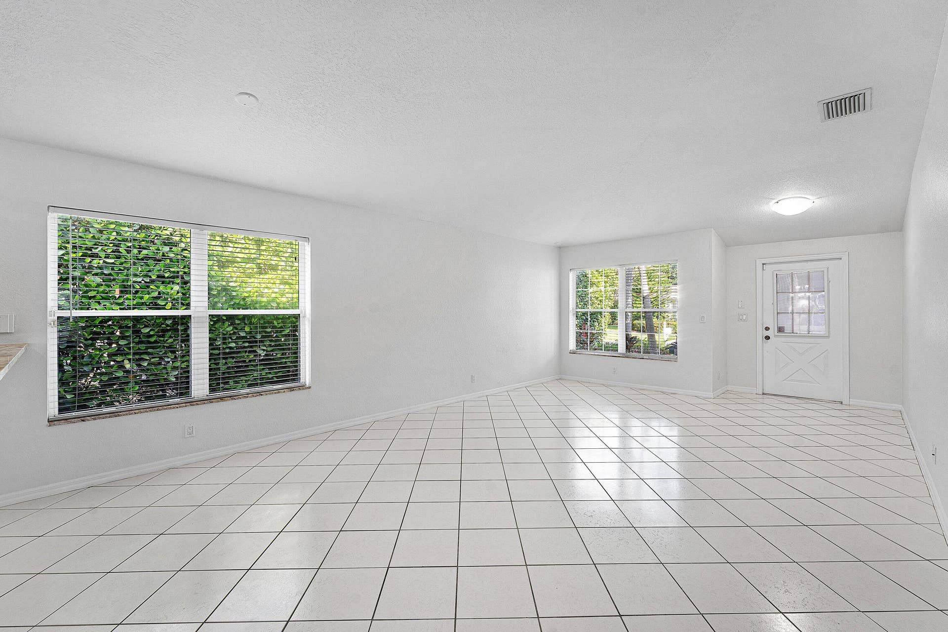 5427 Club Circle, Haverhill, FL 33415 006-5427ClubCircle-Haverhill-FL-33415-SM